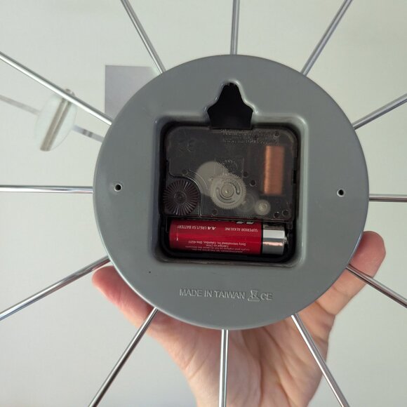 Colourful Numeral sunburst Wall Clock 19" battery powered - Picture 3 of 5